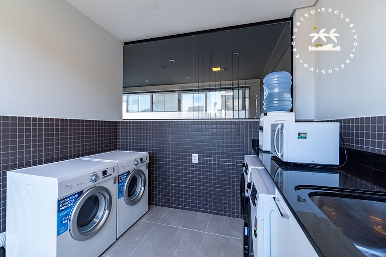 Aion 101- Flat c/ cozinha na Praia do Centro