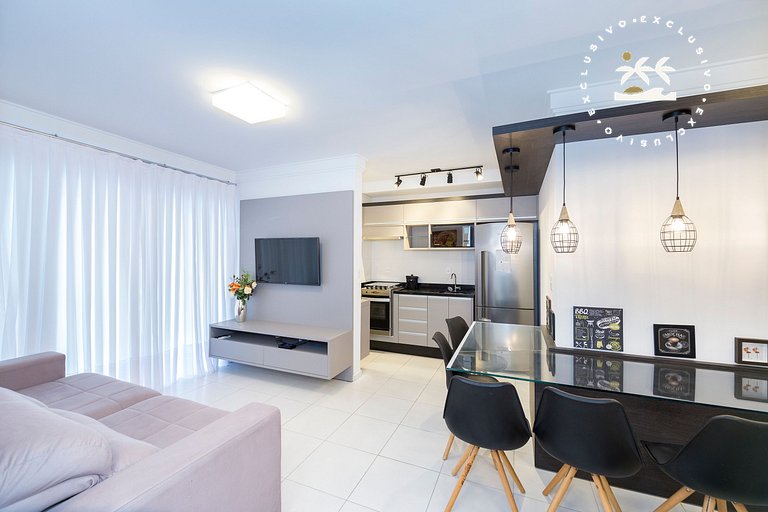 Cardeal 206B - Aconchegante apartamento na praia de Bombas -