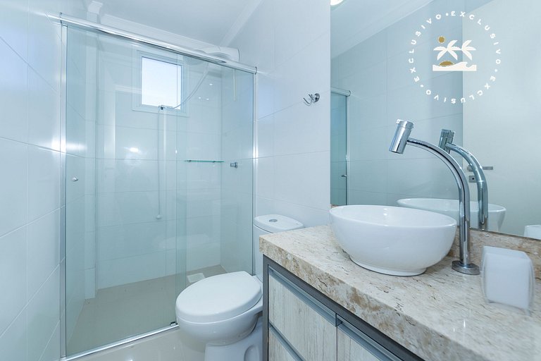 Mirela 403 - Apto 2 quartos à 350 metros da Praia de Bombas