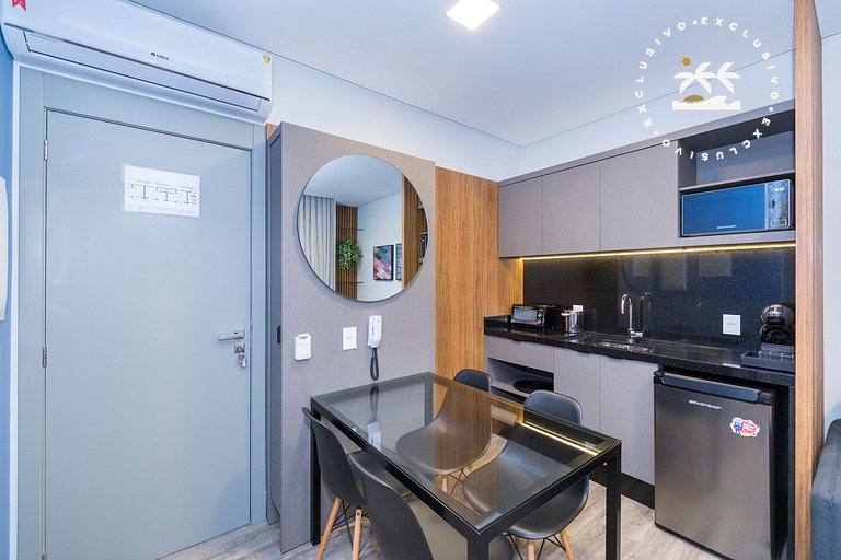 Aion 203 - Apto mono ambiente - 50 metros do mar!