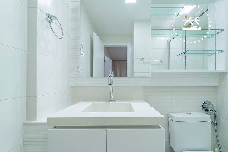 Punta Blu 102v5 - Excelente apartamento em condomínio de lux