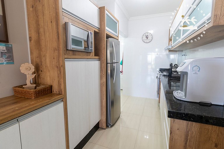 Maristela 201 - Apartamento na praia de Bombas com vista par