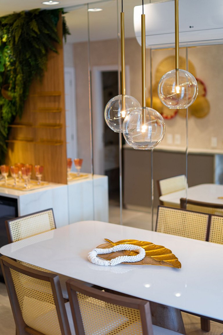 Solar do Atlântico 101 – Beira Mar em Bombas