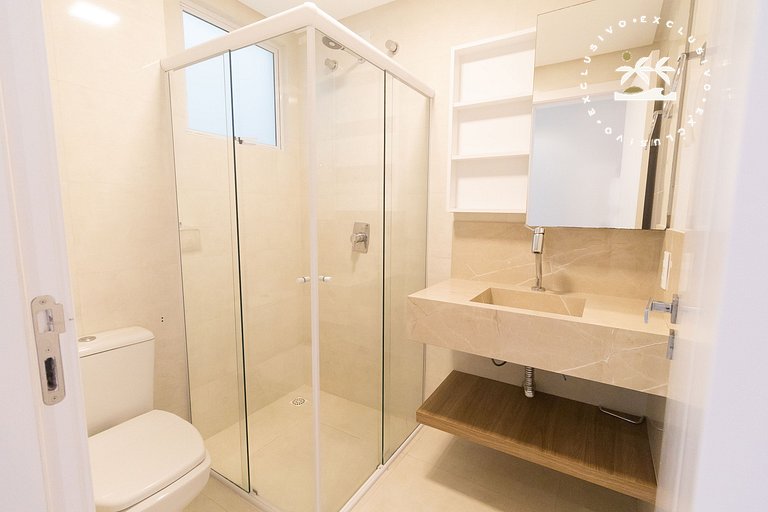 Di Trento 402 - Excelente apartamento na praia de Bombas à p
