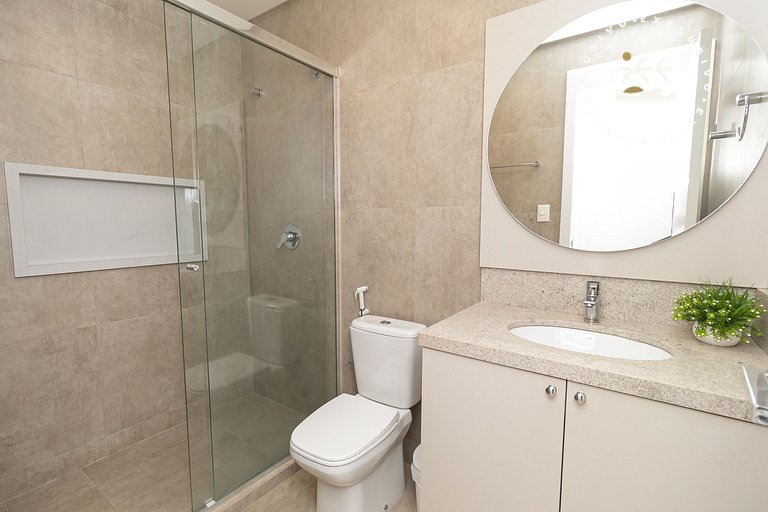 Adra 001 - 3 Quartos - 2 Vagas de Garagem | Centro de Bombin