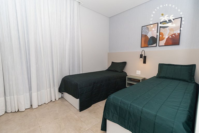 Adra 01 - Apartamento térreo com 3 quartos - Centro de Bombi