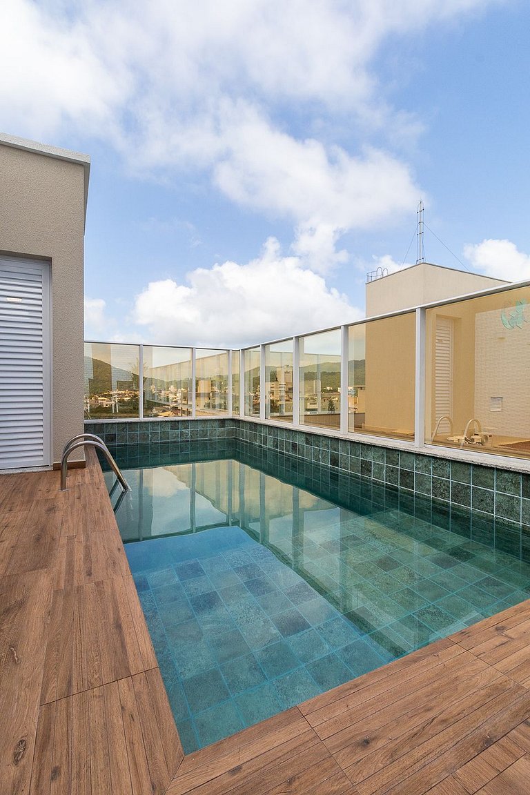 Barbados 302 - Apartamento com 2 suítes - 200 metros da prai