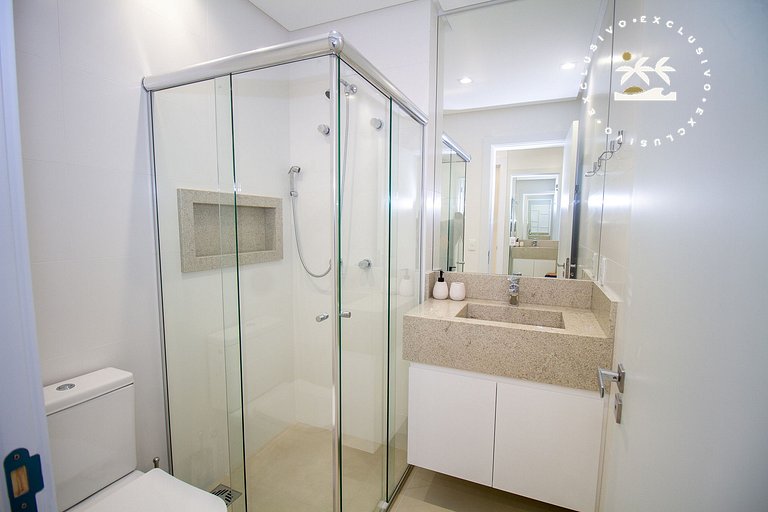 Barbados 302 - Apartamento com 2 suítes - 200 metros da prai