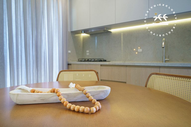 Paradise 205 - Cobertura duplex 2 suítes à 100 metros da Pra