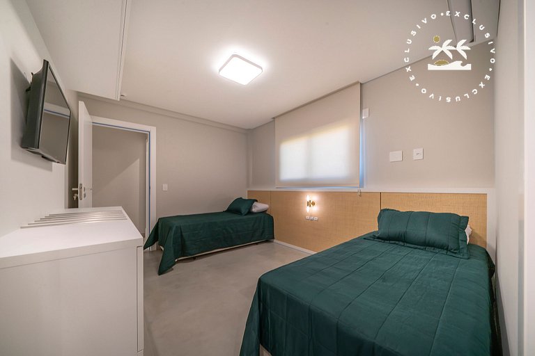 Paradise 205 - Duplex Penthouse - 2 Suites - 1 Parking Space