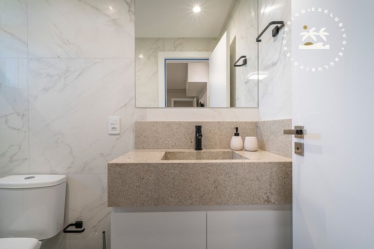 Paradise 205 - Cobertura duplex 2 suítes à 100 metros da Pra