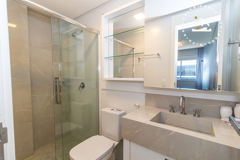 Varandas do Atlântico 305A – Frente Mar em Bombas