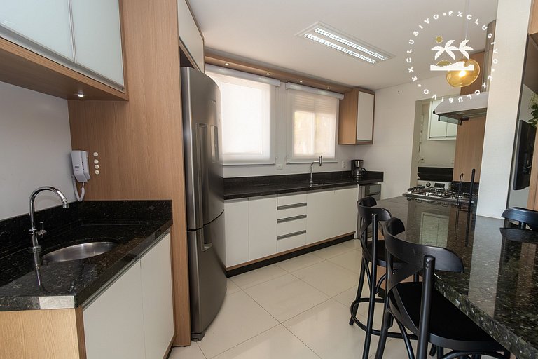 Varandas do Atlântico 01B - Excelente apartamento em condomí