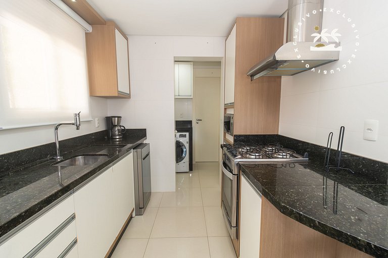 Varandas do Atlântico 01B - Excelente apartamento em condomí