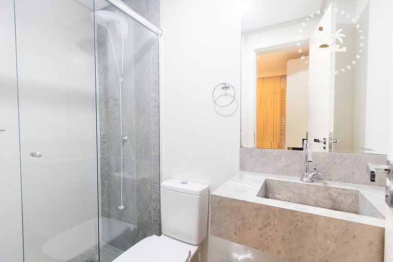 Varandas do Atlântico 01B - Excelente apartamento em condomí