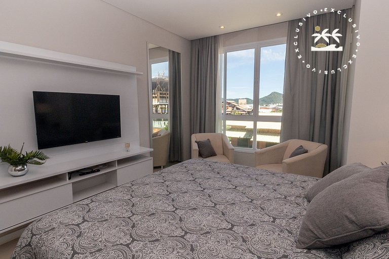 Costa Leste 203 - Apto com 2 suítes - 50 metros da Praia do