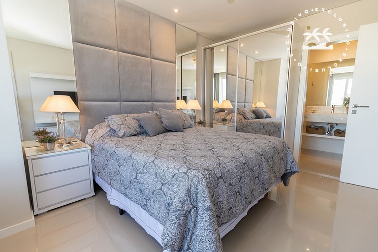 Costa Leste 203 - Apto com 2 suítes - 50 metros da Praia do