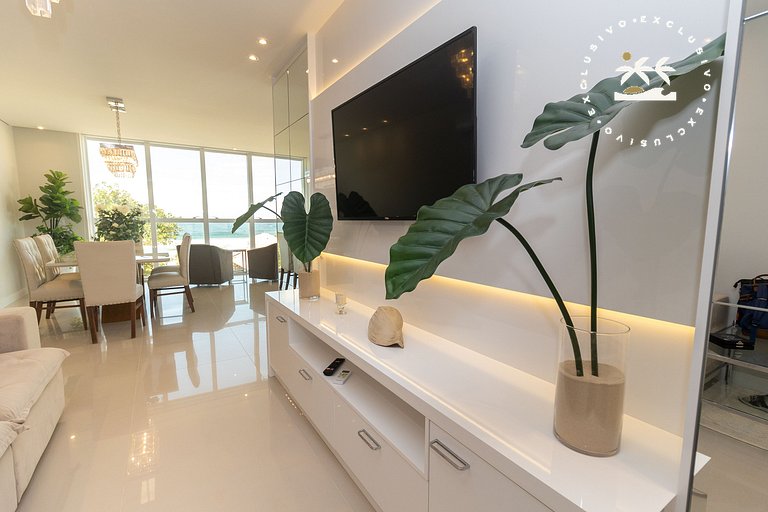 Costa Leste 203 - Apto com 2 suítes - 50 metros da Praia do