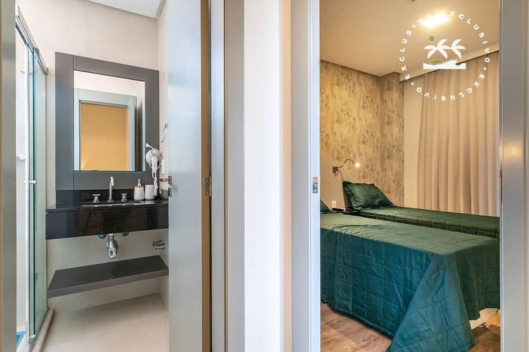 Aion 306 - Duplex compacto com 2 quartos - 50 metros do mar!