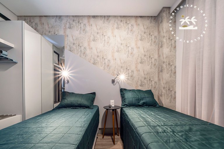 Aion 306 - Duplex compacto com 2 quartos - 50 metros do mar!