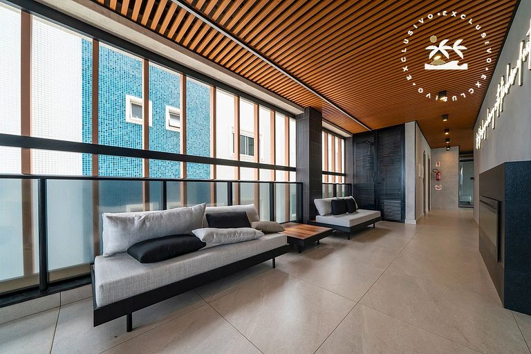 East Wind 201 - Apto 3 suítes à 30 metros da Praia de Marisc