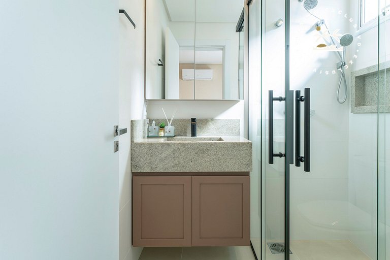 Barbados 203 - Apto 2 suítes na Praia de Bombas