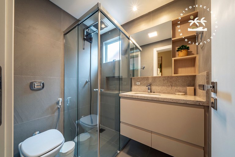 Porto Canoas 101 - Apto térreo 3 quartos à 100 metros da Pra