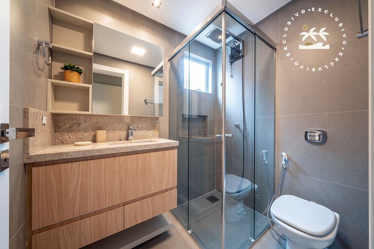 Porto Canoas 101 - Apto térreo 3 quartos à 100 metros da Pra