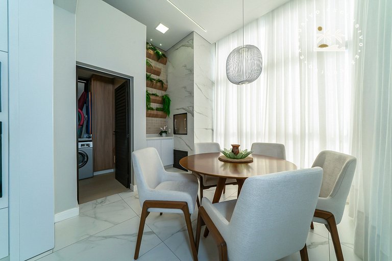 Splendour 201 - Cobertura duplex finamente mobiliada com 2 s
