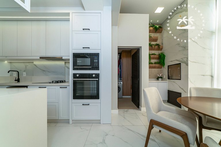 Splendour 201 - Duplex Penthouse - 2 Suites - 1 Parking Spac