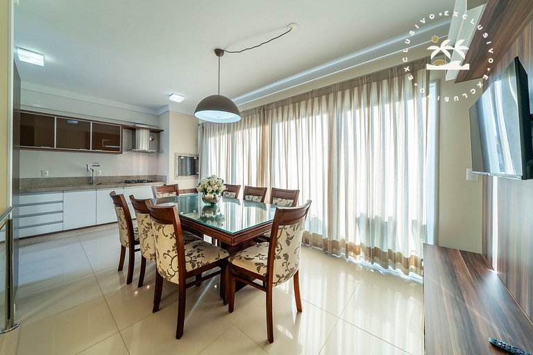 Excelente cobertura duplex com jacuzzi particular, localizad