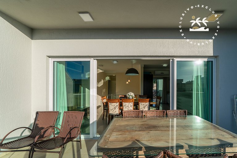 Excelente cobertura duplex com jacuzzi particular, localizad