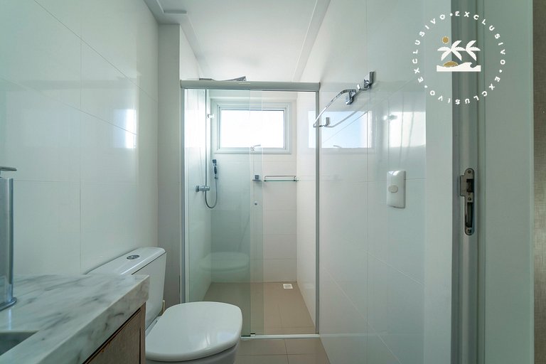 Excelente cobertura duplex com jacuzzi particular, localizad