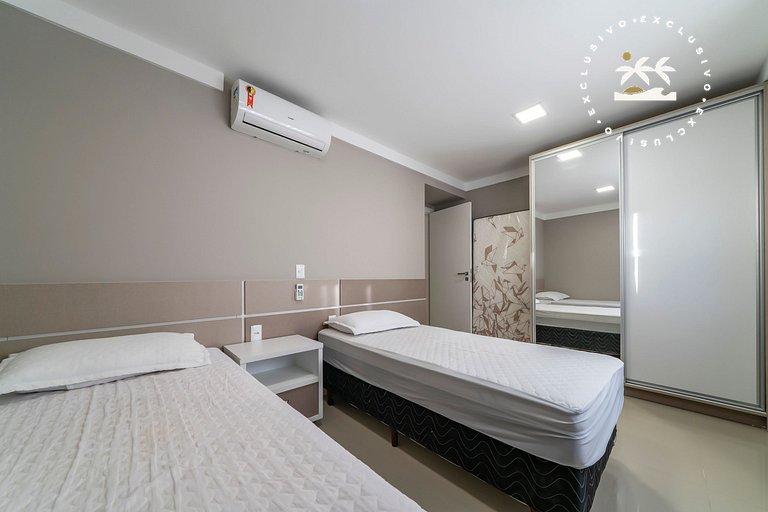 Excelente cobertura duplex com jacuzzi particular, localizad