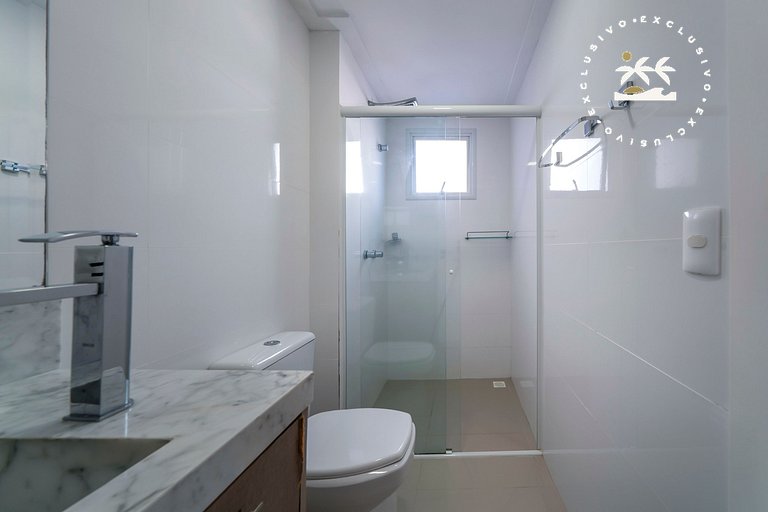 Excelente cobertura duplex com jacuzzi particular, localizad