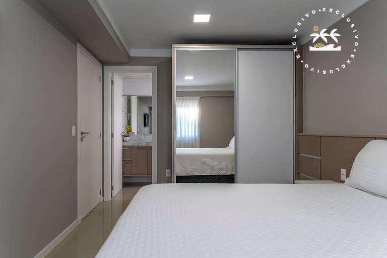 Excelente cobertura duplex com jacuzzi particular, localizad