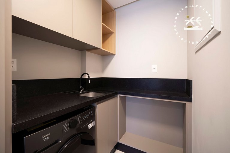 Lumina 401B – Luxo a 50 metros da Praia de Bombas