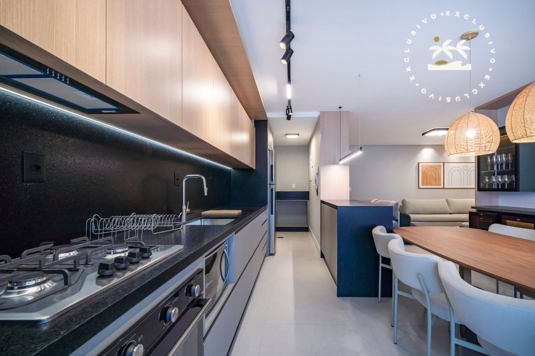 Lumina 401B – Luxo a 50 metros da Praia de Bombas