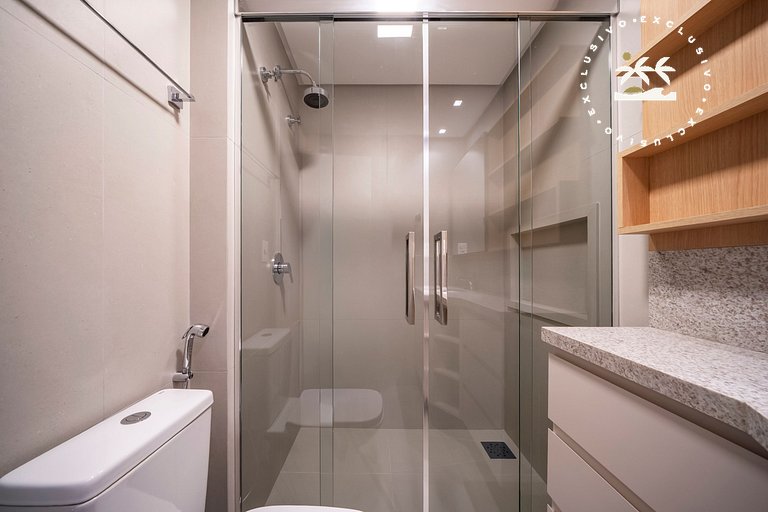 Lumina 401B - 3 Suítes em Bombas