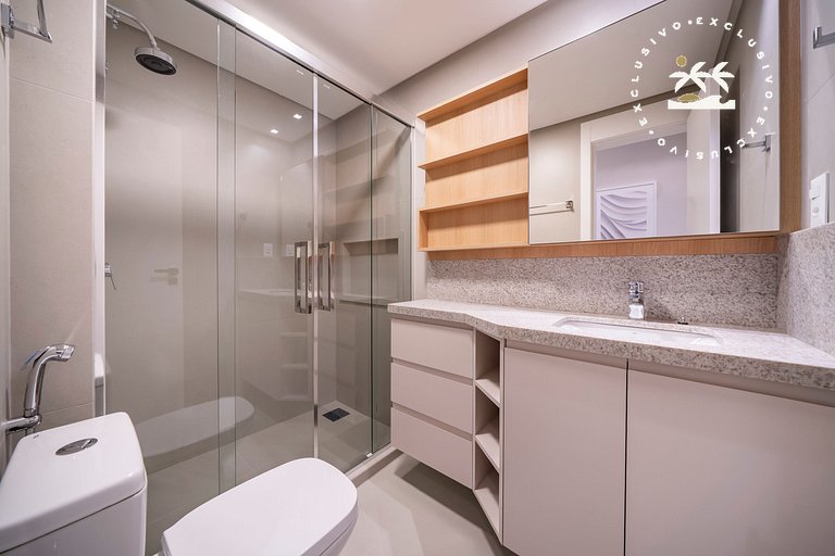 Lumina 401B – Luxo a 50 metros da Praia de Bombas