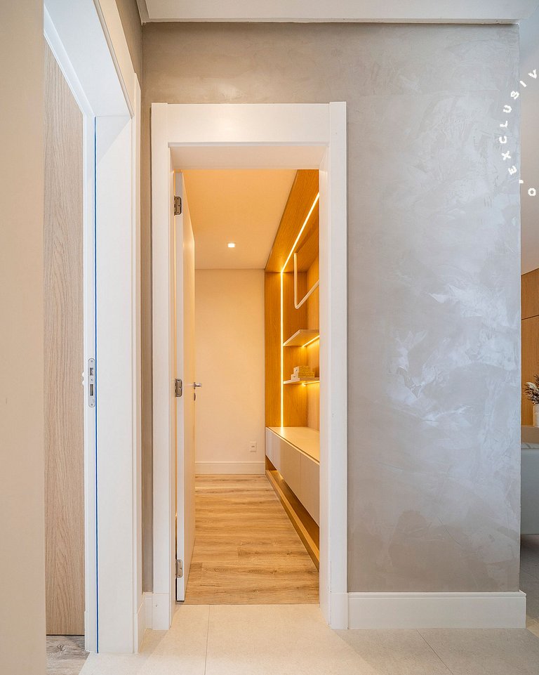 Lumina 703b - 3 Suítes em Bombas