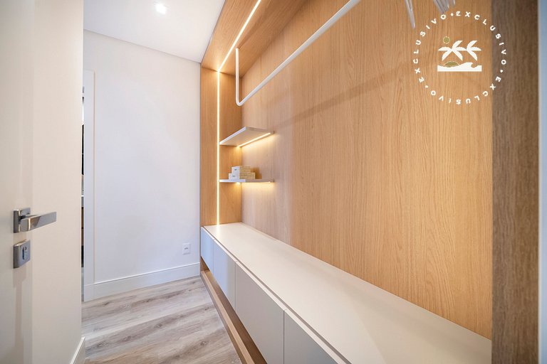 Lumina 703B – Luxo a 50 metros da Praia de Bombas