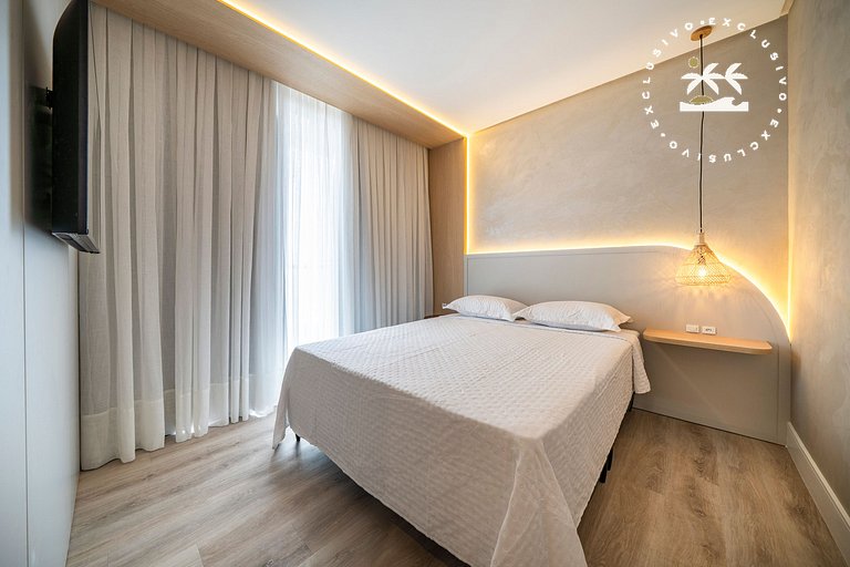 Lumina 703B – Luxo na Praia de Bombas