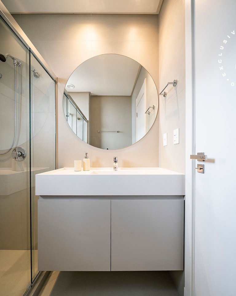 Lumina 703B – Luxo a 50 metros da Praia de Bombas