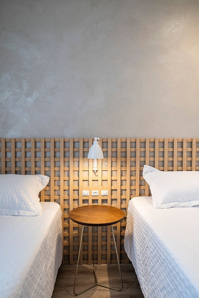 Lumina 703B – Luxo a 50 metros da Praia de Bombas