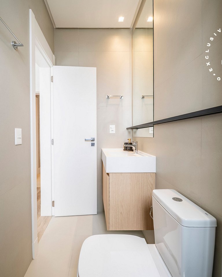 Lumina 703b - 3 Suítes em Bombas