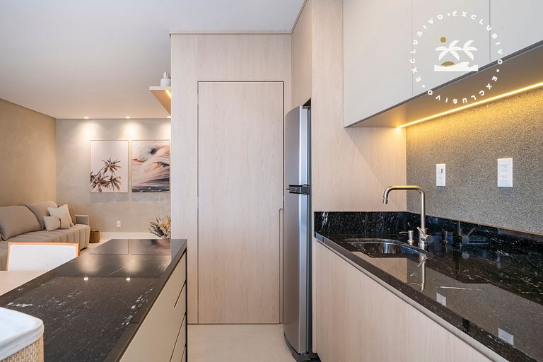 Lumina 503B - Apto 3 Suítes em Bombas