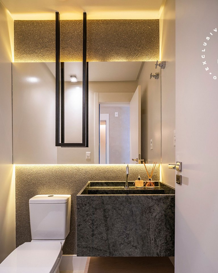 Lumina 503B - Apto 3 Suítes em Bombas