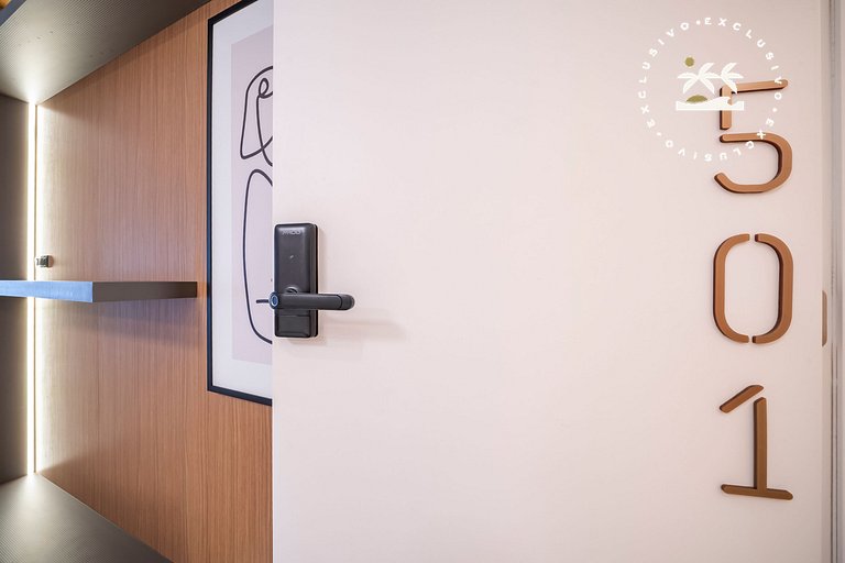 Lumina 501B – Luxo na Praia de Bombas