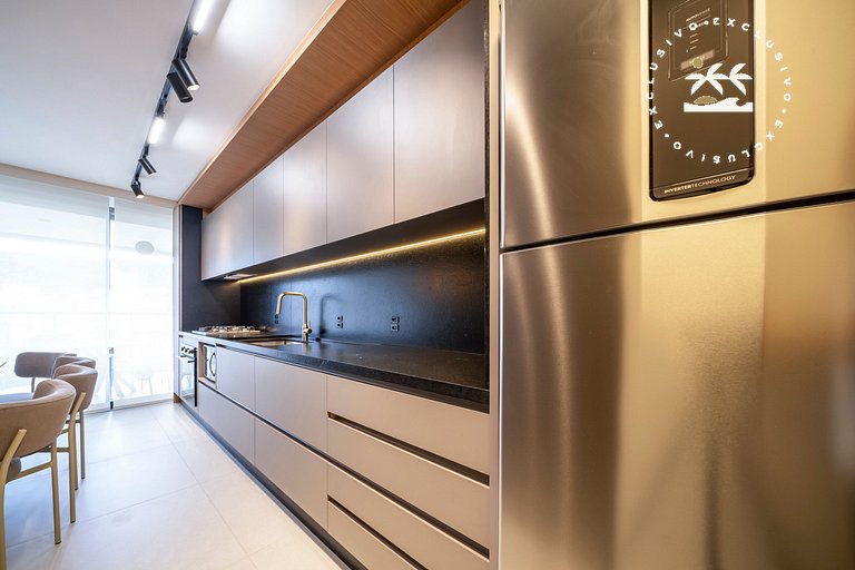 Lumina 501B – Luxo na Praia de Bombas